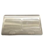 Cache-prise doré double